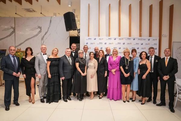 🥂Čarter proslava kluba🥂 Rotari klub ,,Mihajlo Pupin" proslavio je u subotu…