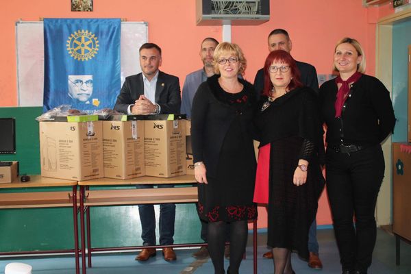 Članovi našeg kluba “Mihajlo Pupin” su 25.oktobra u prisustvu Vladimira…