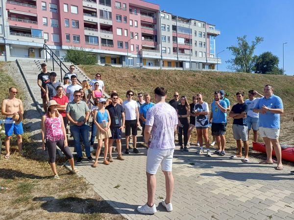 Članovi našeg kluba podržali su akciju Zaveslaj našeg Rotarakt kluba,,Mihajlo…