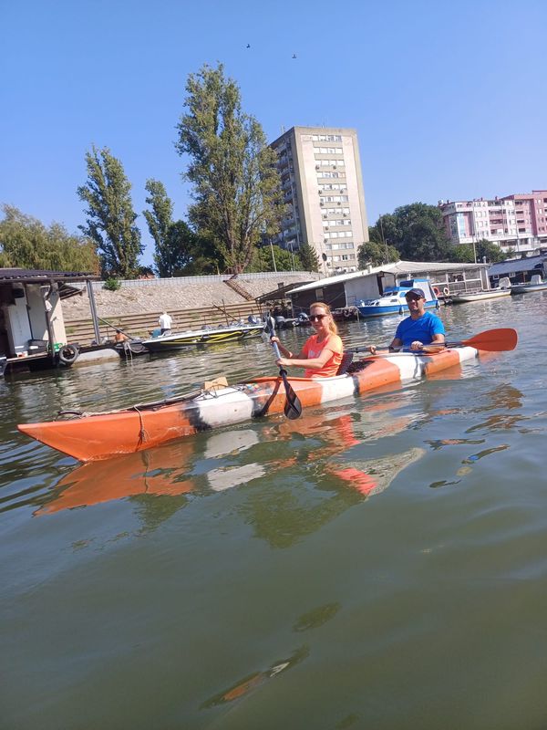 Članovi našeg kluba podržali su akciju Zaveslaj našeg Rotarakt kluba,,Mihajlo…