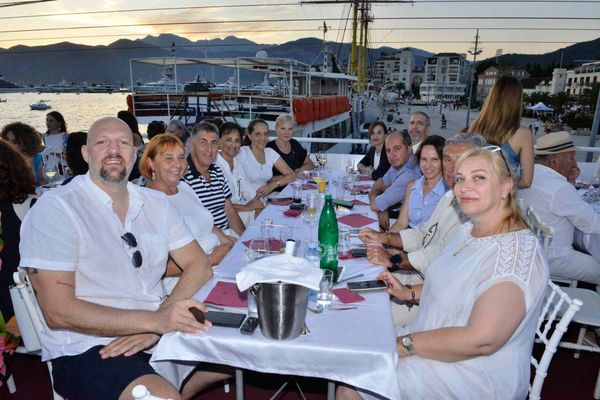 Članovi Rotari kluba Kotor i njihovi gosti, na sedmom donatorskom krstarenju…