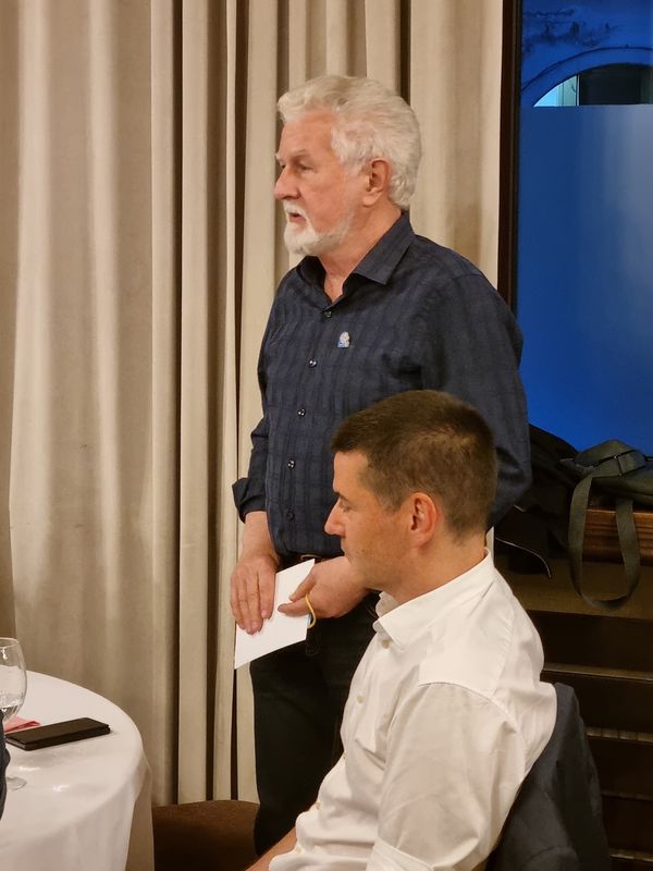 Dana 12.5.2022. održan je zajednički sastanak klubova: 1. RC Ruma 2. RC Novi…