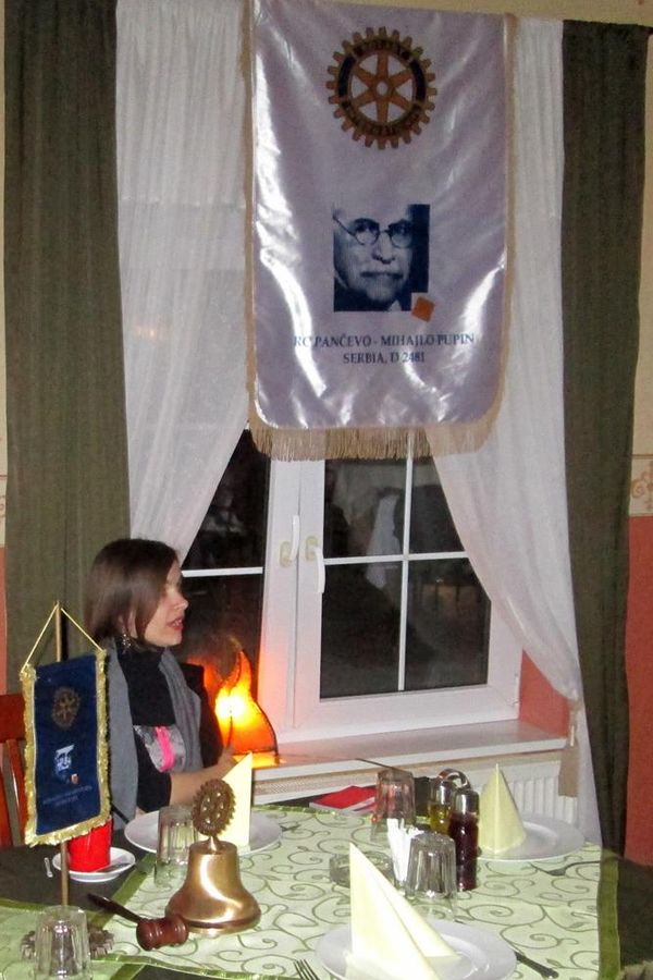 Predavanje o Čileu — počasni konzul Augustin Pio Garsija
