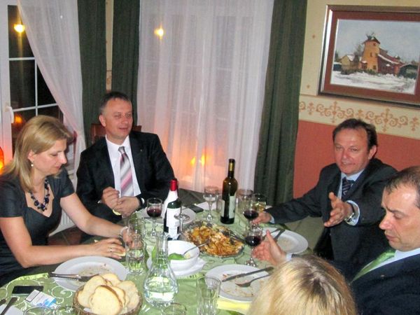 Predavanje o Čileu — počasni konzul Augustin Pio Garsija