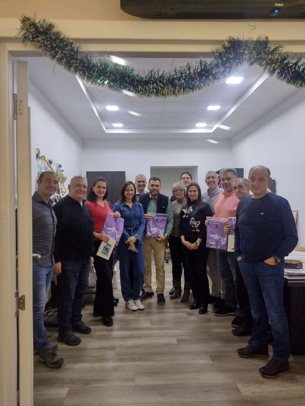 Subotu 21.12.2024. proveli smo u predivnom druženju sa našim bratskim Rotari…