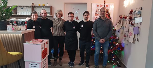 Subotu 21.12.2024. proveli smo u predivnom druženju sa našim bratskim Rotari…